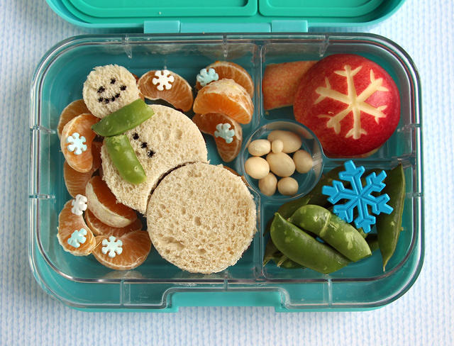 Wintery Snowman Lunch in the Yumbox