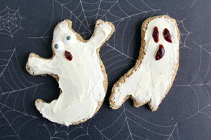 Ghost toast -- plus 9 more fun Halloween lunch ideas