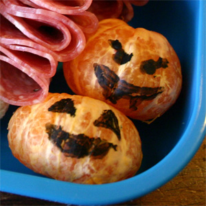 Jack-o-lantern oranges -- plus 9 more fun Halloween lunch ideas